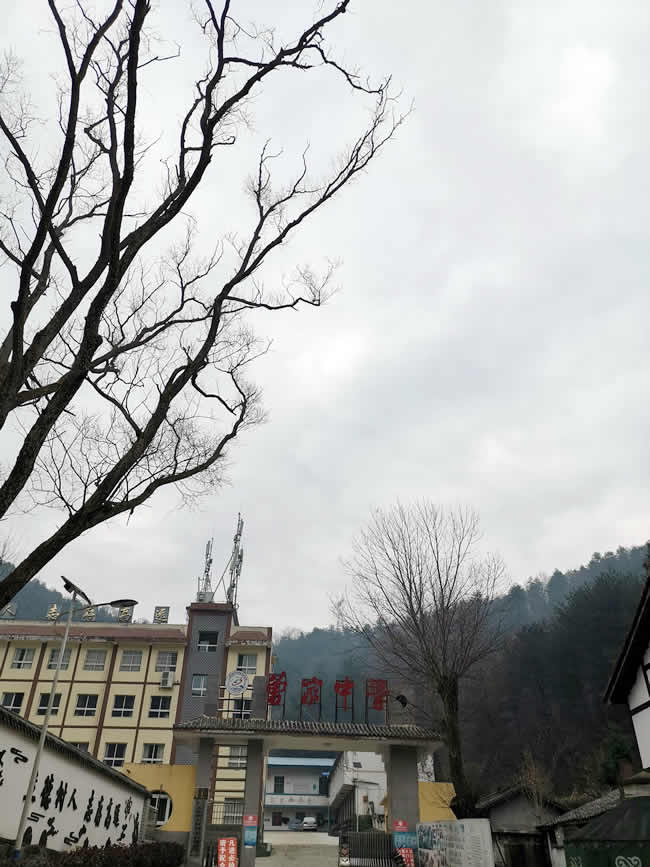 四川省广元市曾家中学1500平方地面防滑